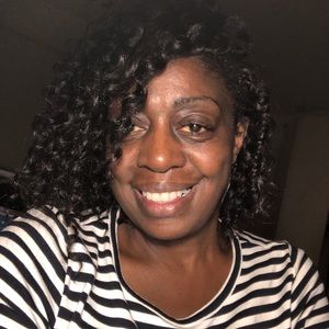 Meet your Posher, Shirley